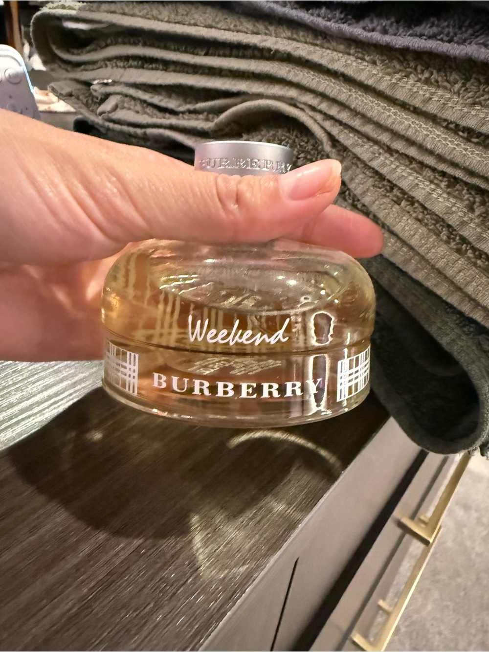 Burberry Weekend Body Oil Bottle in Amber and Silver
